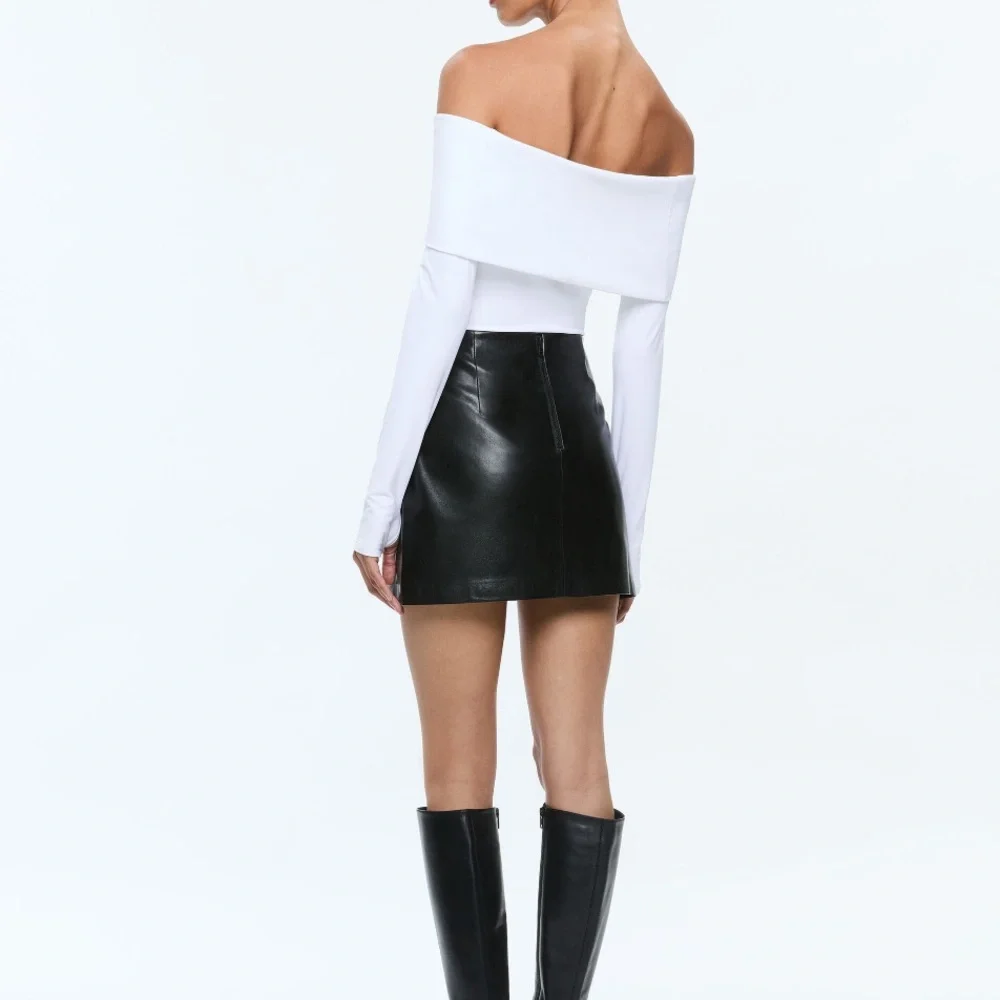 ALICE + OLIVIA Siobhan Vegan Faux Leather Wrap Mini in Black size 12 $250 MSRP - Picture 4 of 12